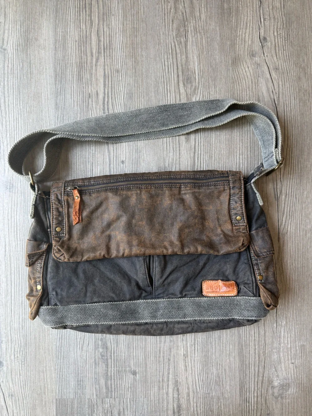 Bed Stu Messenger Bag Unisex Large Brown Black Distressed Canvas Leather Satchel